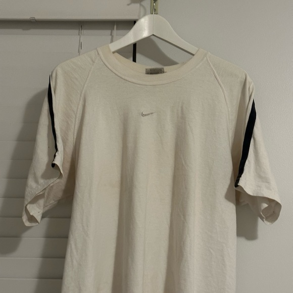 RARE NIKE T SHIRT - Picture 1 of 1